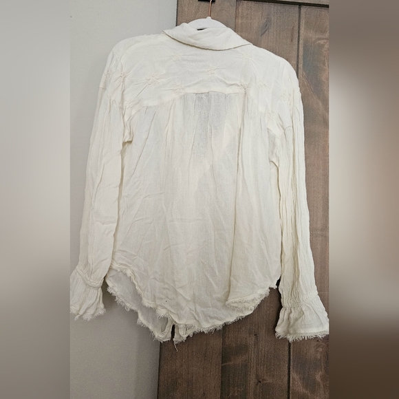 FREE PEOPLE Olivia Smocked Top vanilla cream. Size Small - Picture 13 of 16
